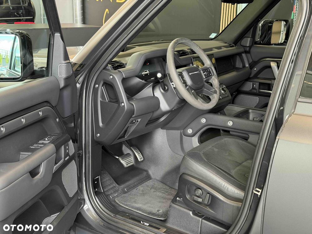 Land Rover Defender 5.0 P525 V8 - 16