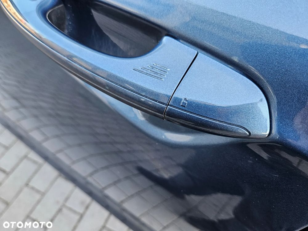 Ford Mondeo 2.0 TDCi Titanium PowerShift - 17