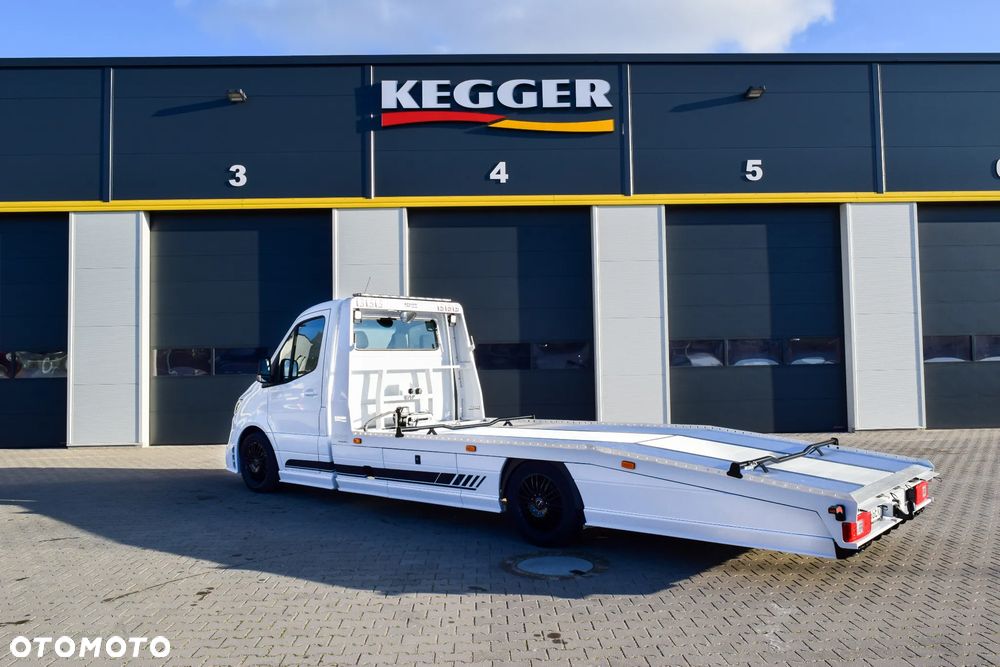 Mercedes-Benz Sprinter 319 - 8