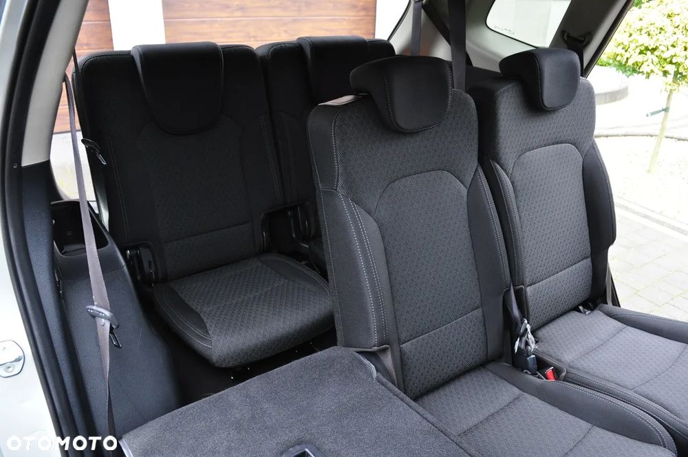 Kia Carens 1.7 CRDi 141 ISG Vision - 11