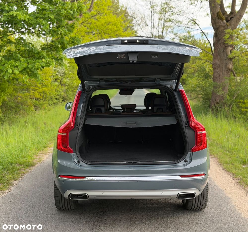 Volvo XC 90 B5 D AWD R-Design - 29