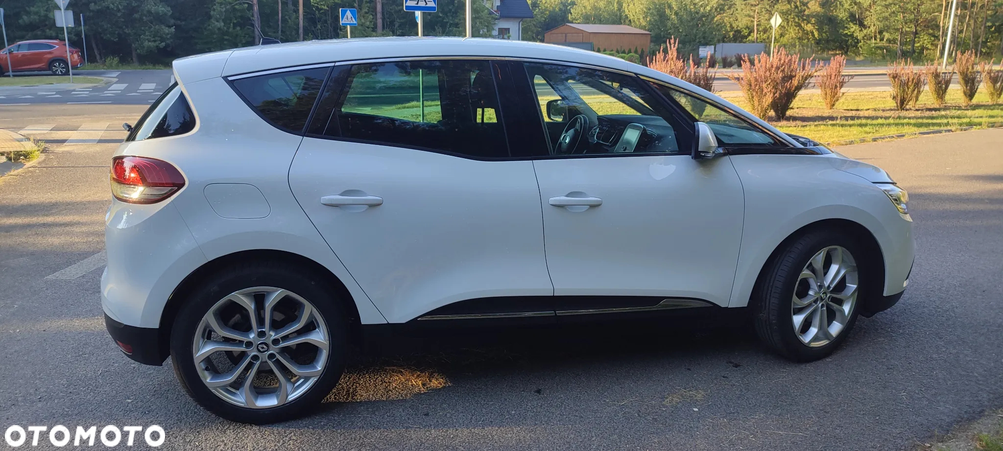 Renault Scenic 1.7 Blue dCi Zen - 4