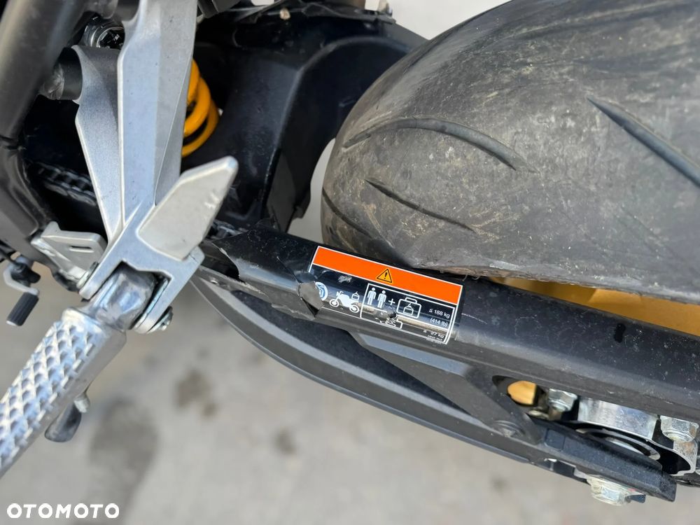 Honda CB - 32