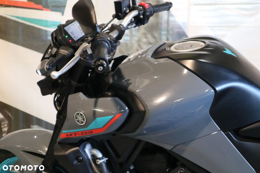 Yamaha MT - 7