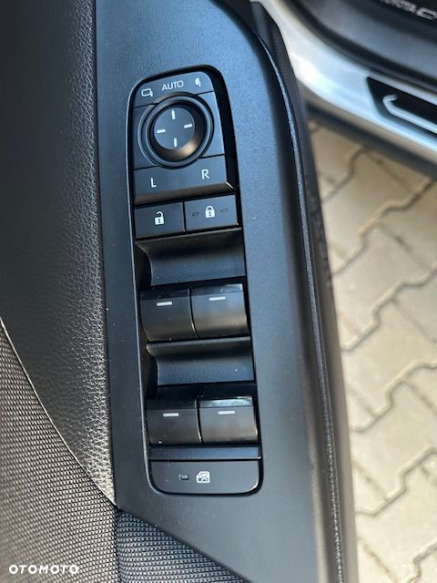 Toyota C-HR 2.0 Lounge Edition - 22