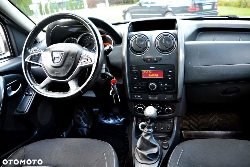 Dacia Duster 1.5 dCi Blackstorm 4x4 - 6