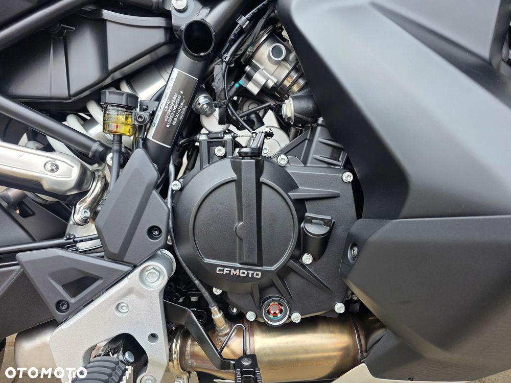CFMoto 1000 MT-X - 4