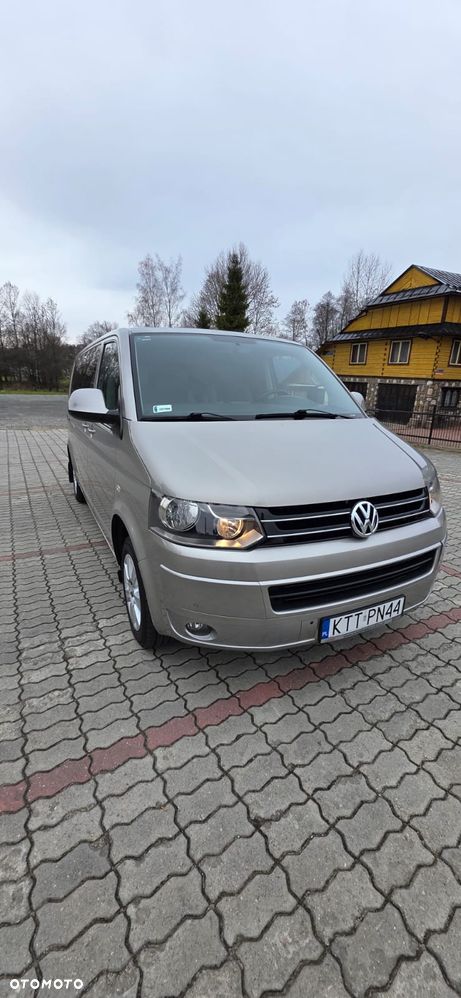 Volkswagen Caravelle - 15