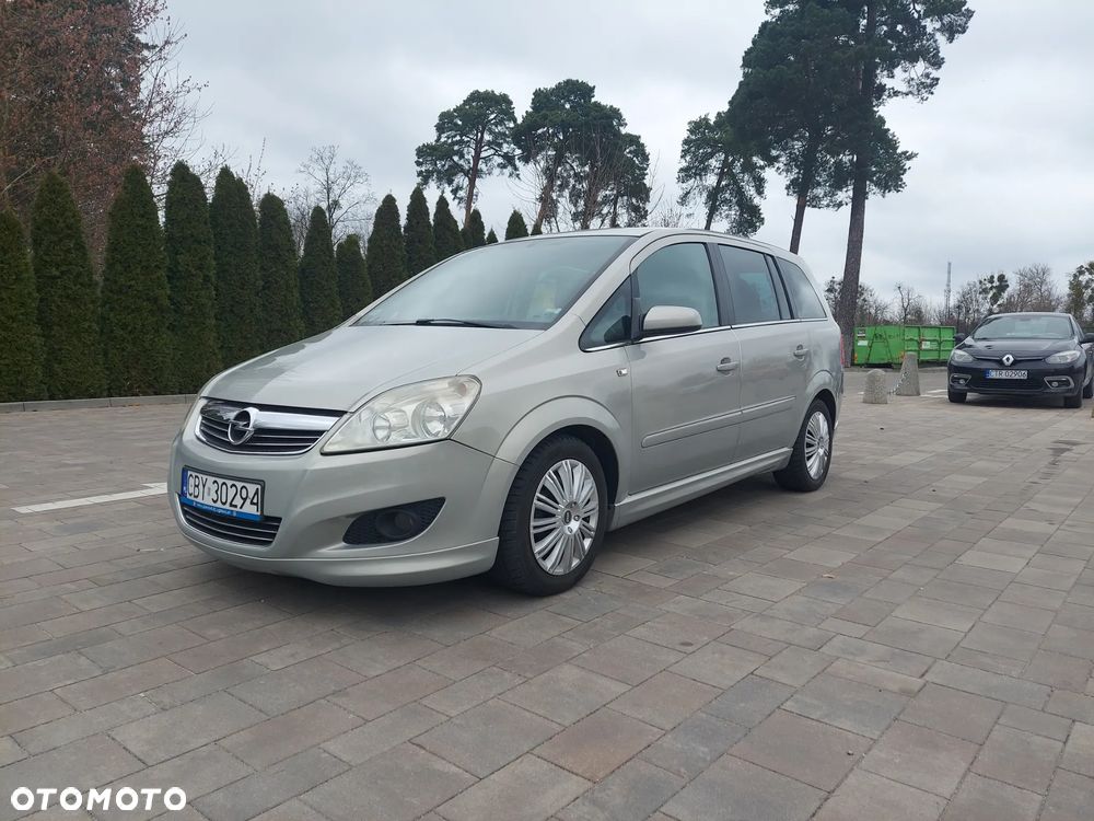 Opel Zafira 1.9 CDTI Cosmo - 1
