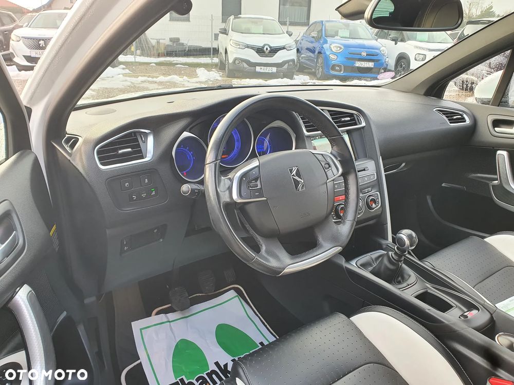 Citroën DS4 PureTech 130 Stop&Start SoChic - 11