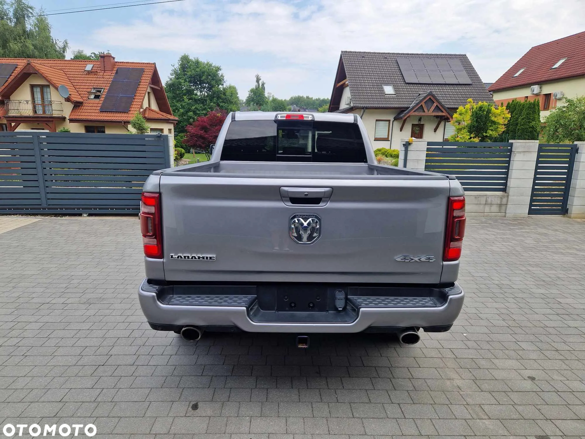 Dodge RAM 1500 5.7 4x4 - 15