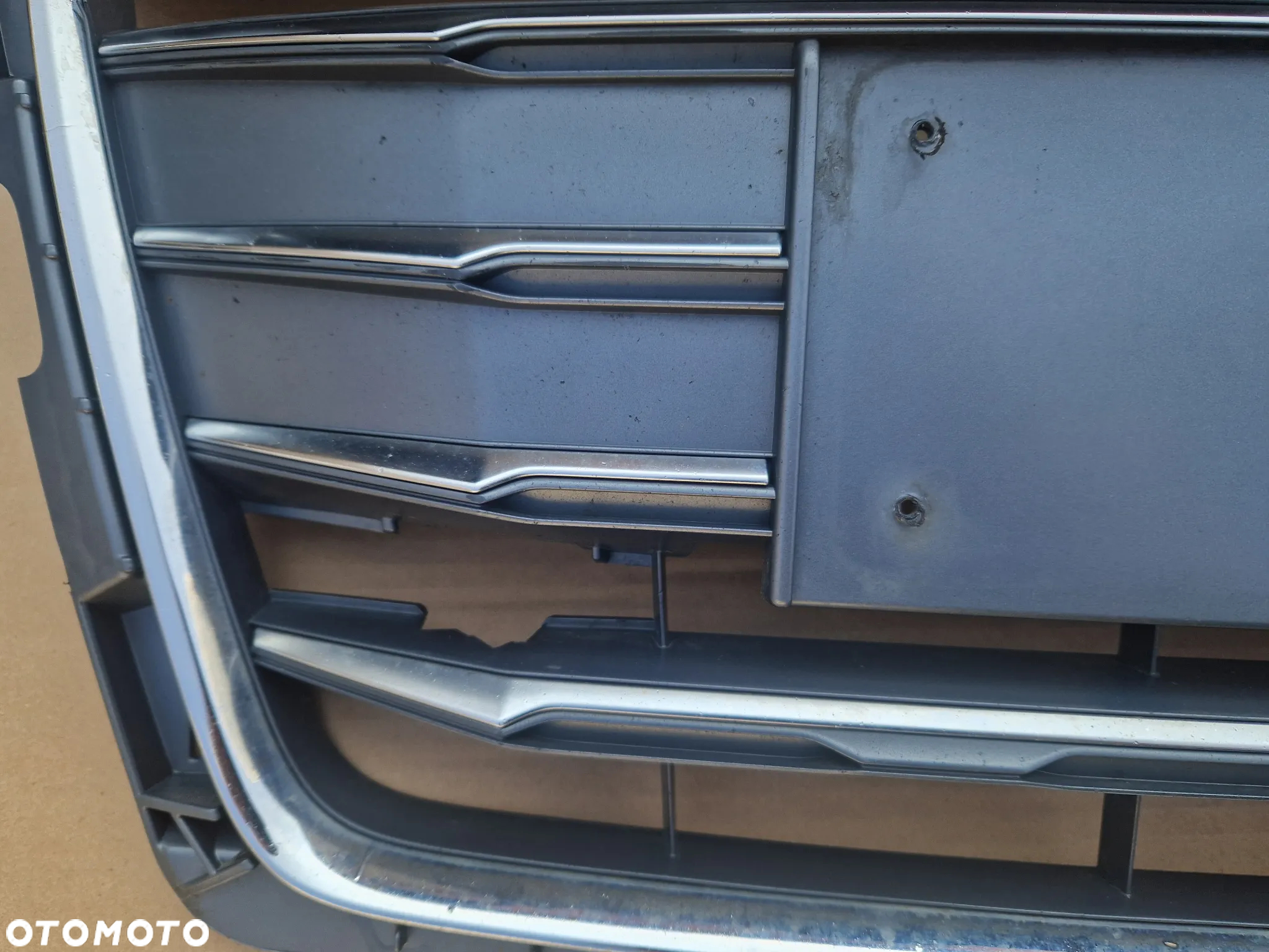 Audi A5 F5 8W6 atrapa grill 8W6853651R - 6