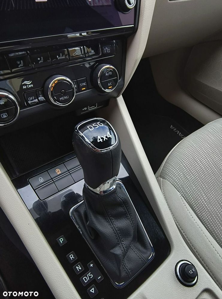Skoda Octavia 2.0 TSI 4x4 Style DSG - 29