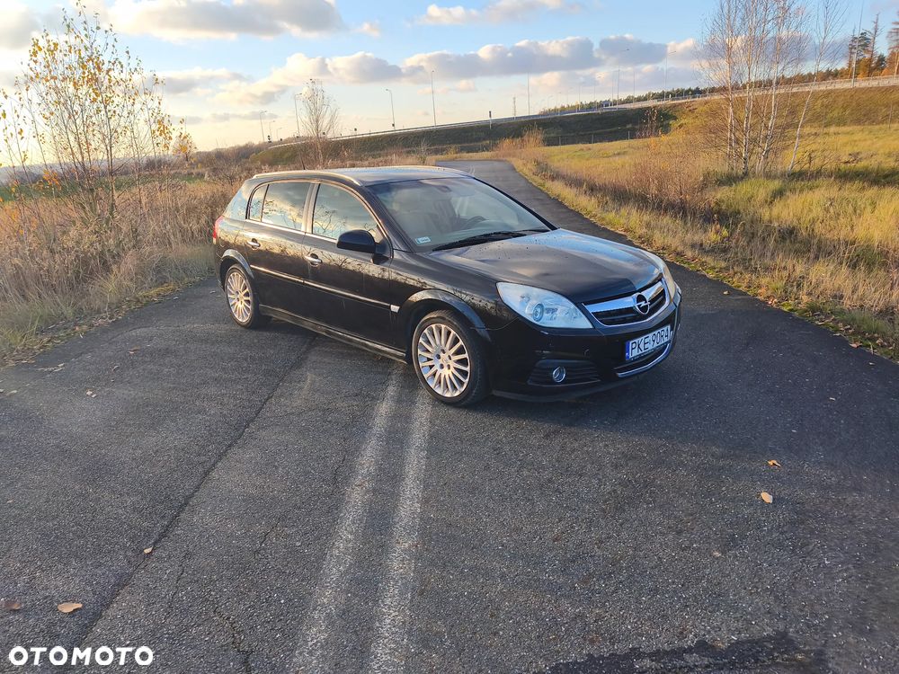 Opel Signum 1.9 CDTI Cosmo - 1