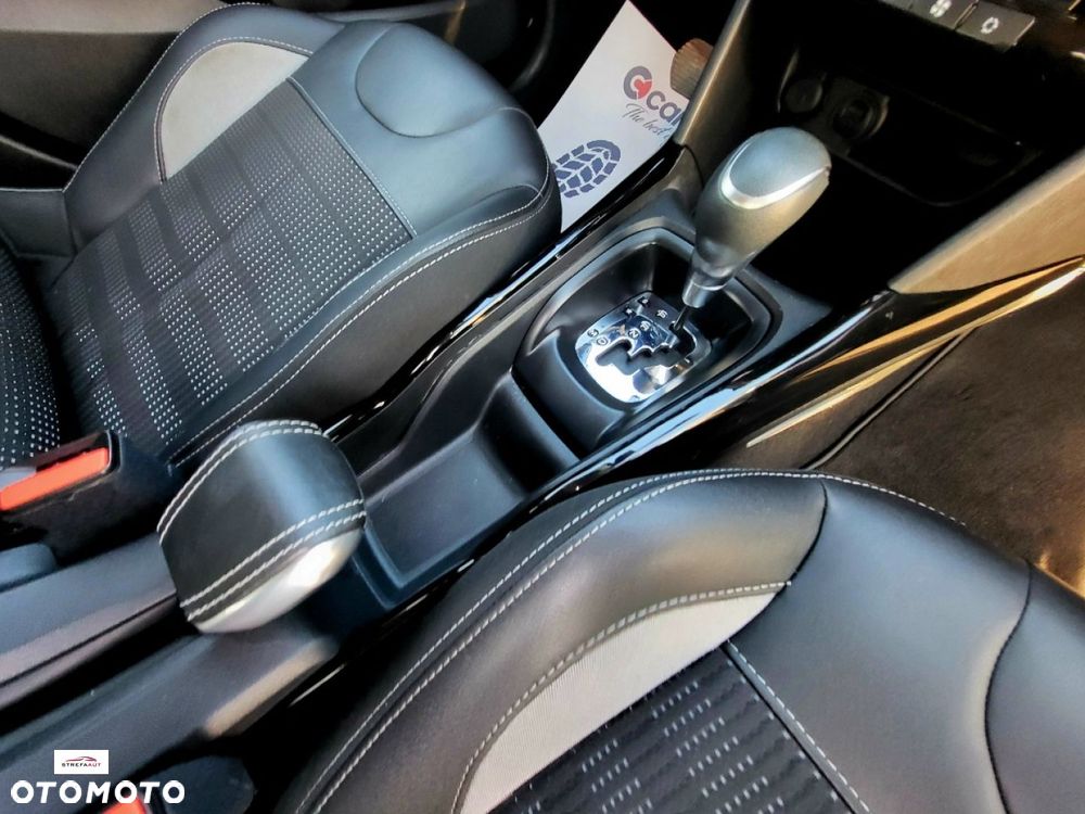 Peugeot 2008 - 25