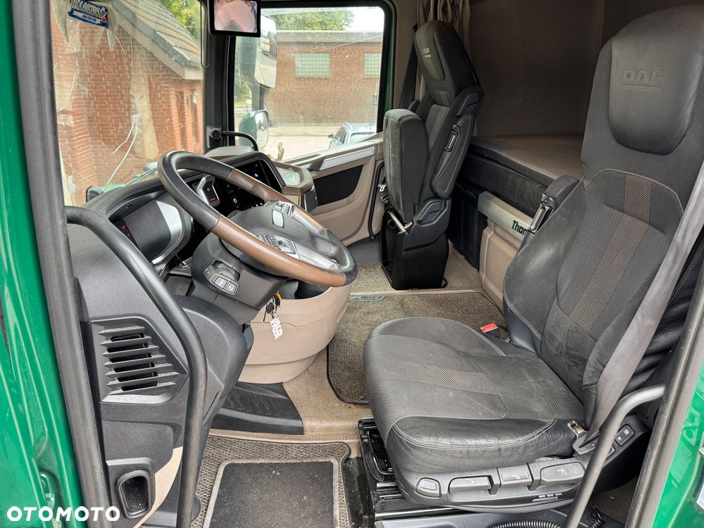 DAF XG+ 480 / ACC / CAŁY NA PODUCHACH / KLIMA POSTOJOWA/ELEKTRYCZNE ŁÓŻKO /RETARDER/ DWA ŁÓZKA / ZNIEMIEC - 10