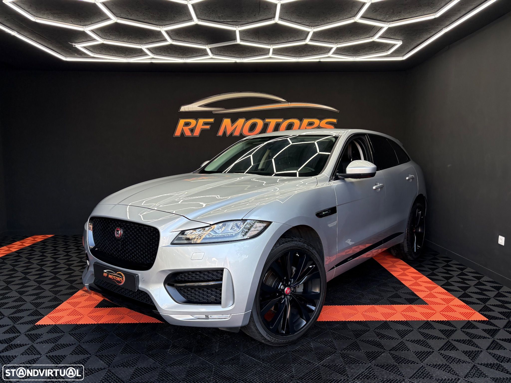 Jaguar F-Pace 20d Aut. R-Sport - 1