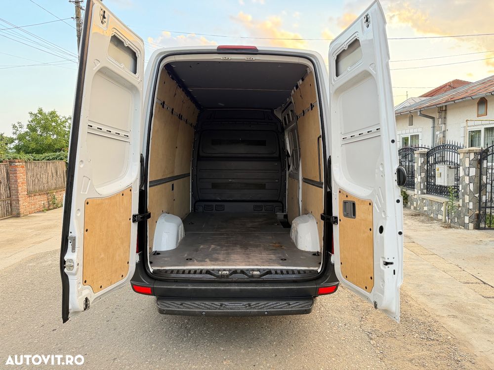 Mercedes-Benz Sprinter - 8