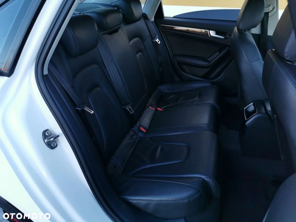 Audi A4 Limousine 2.0 TFSI quattro S tronic S line Sportpaket (plus) - 8
