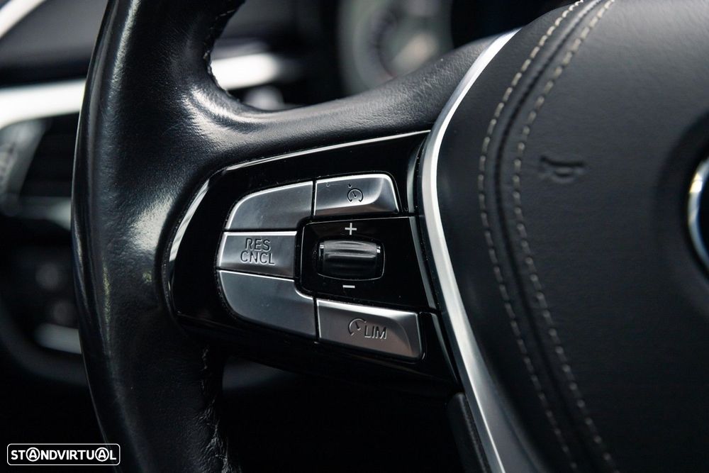 BMW 520 d Line Luxury Auto - 29