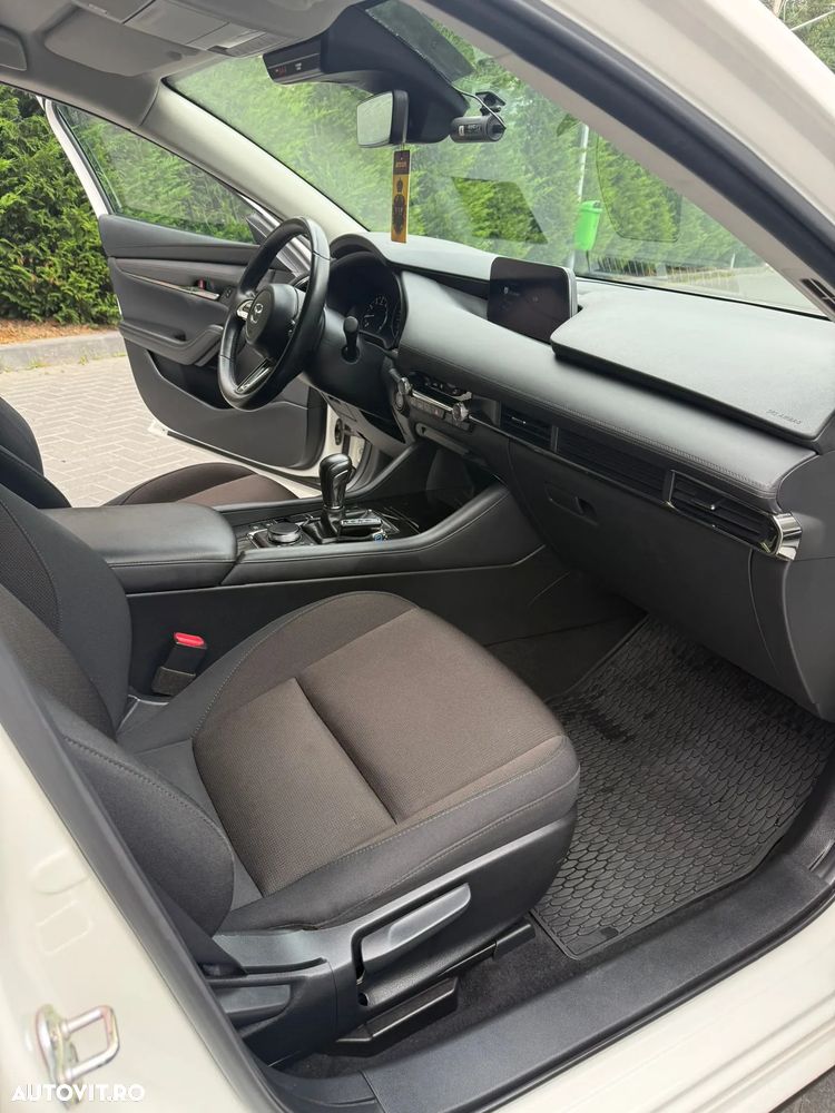 Mazda 3 e-Skyactiv G122 AT MHEV Plus - 11