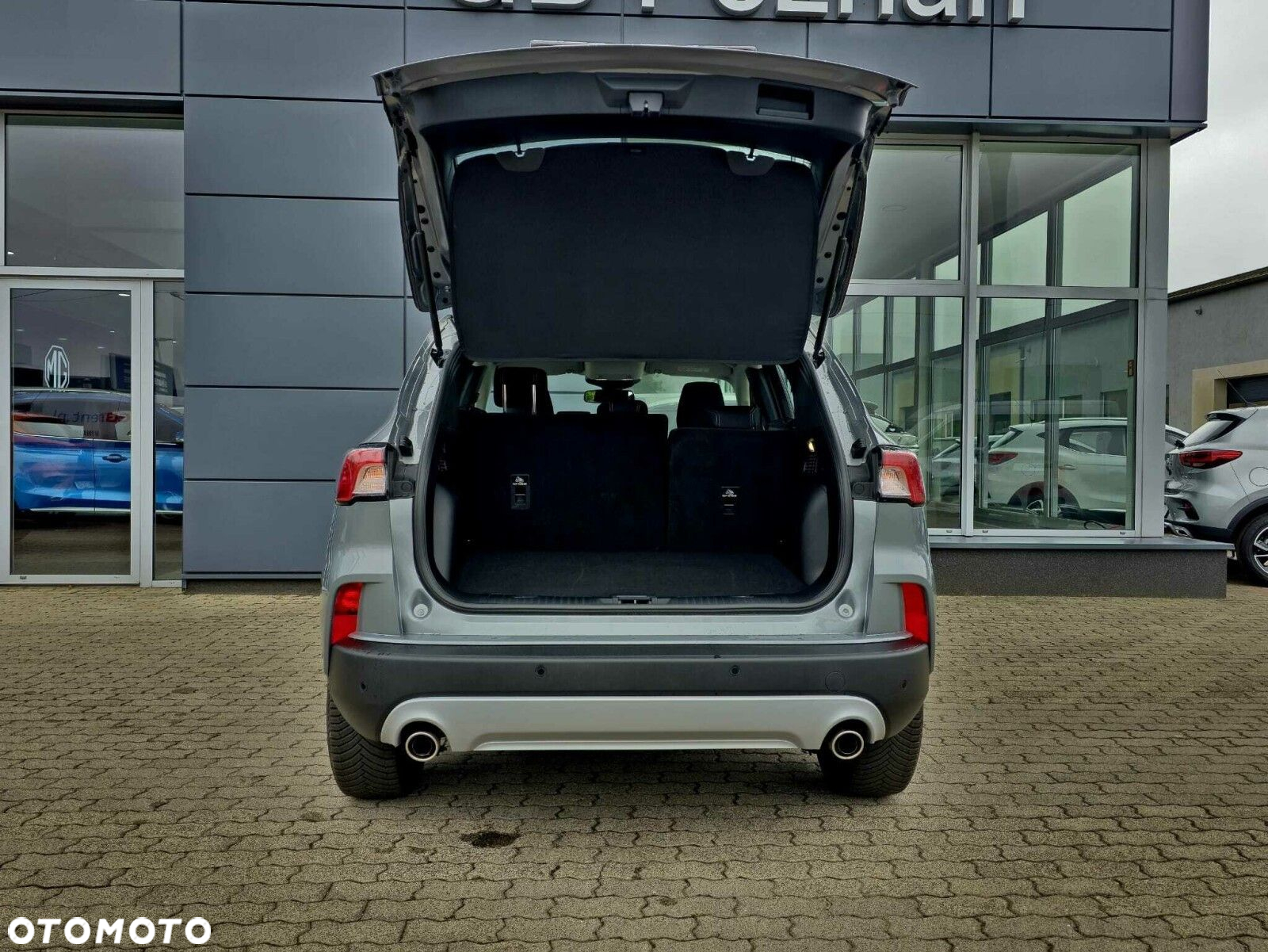 Ford Kuga 1.5 EcoBoost FWD Titanium - 8
