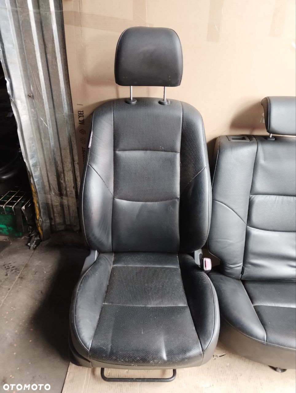 FOTELE KOMPLET SKÓRA HYUNDAI I30 I - 2
