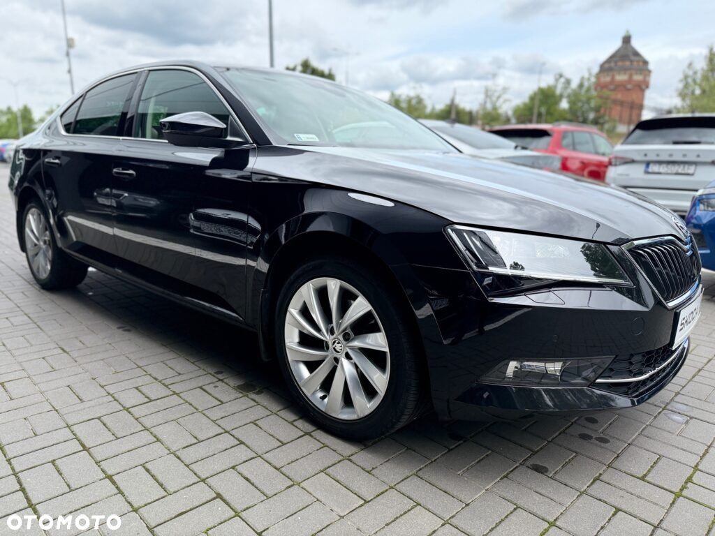 Skoda Superb 2.0 TDI Style DSG - 4