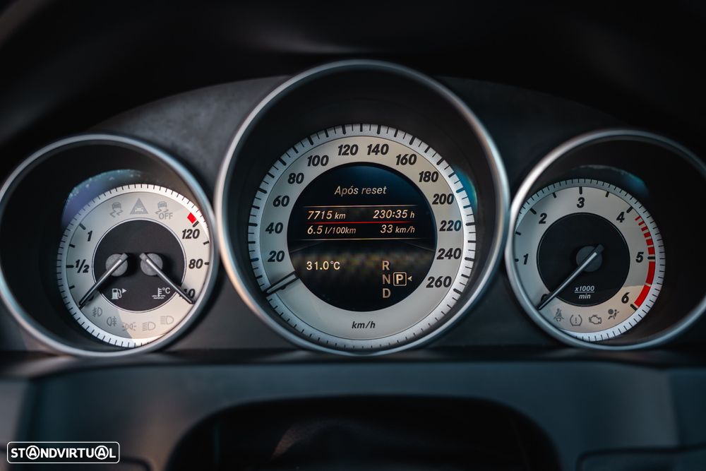 Mercedes-Benz E 250 d 9G-TRONIC Sport Edition - 32