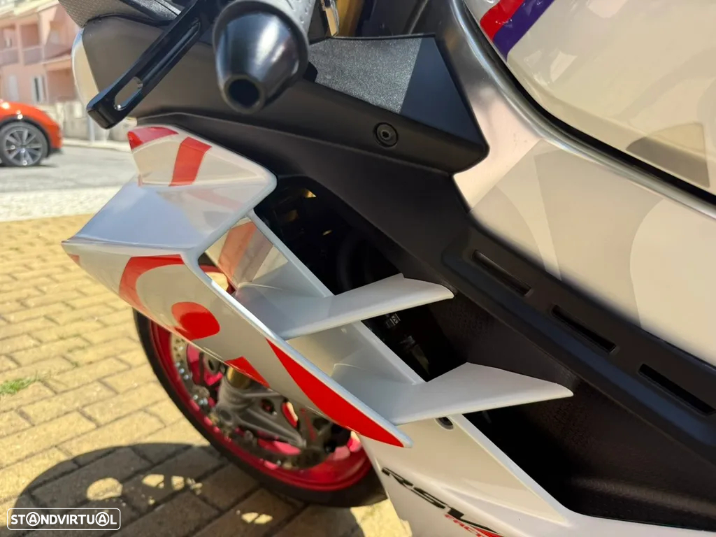 Aprilia RS RSV4 Factory - 8