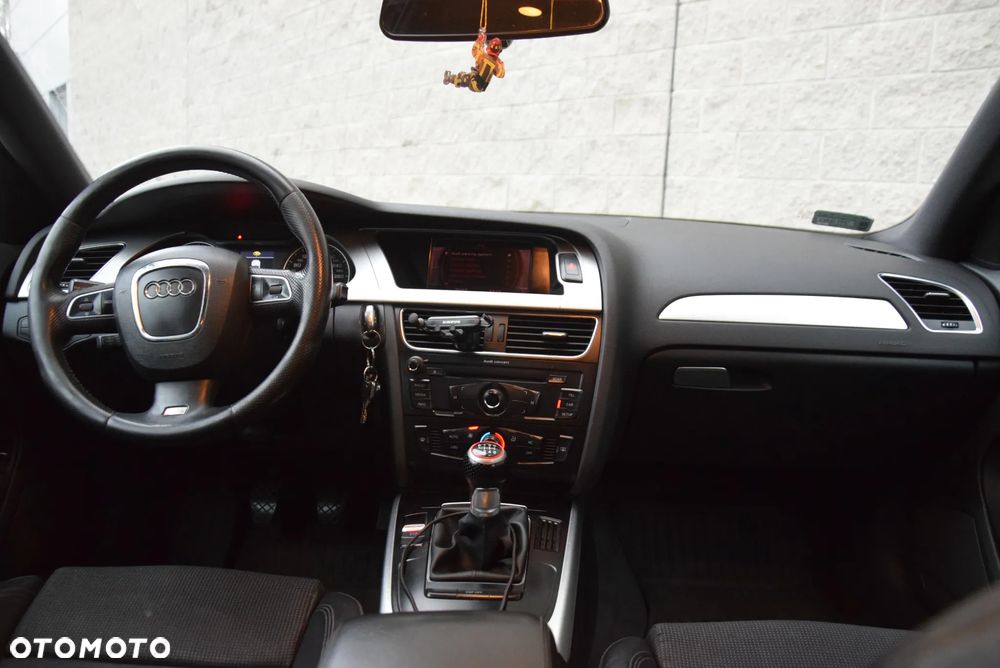 Audi A4 Limousine - 20