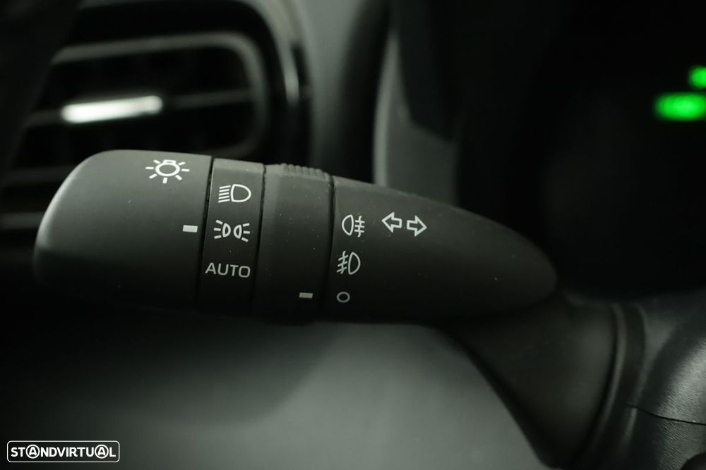 Toyota Yaris Cross 1.5 HDF Comfort - 17