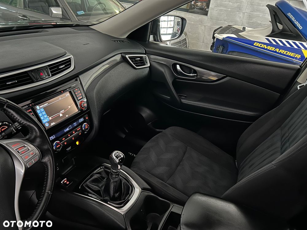 Nissan X-Trail 1.6 DCi N-Connecta 4WD 7os - 14