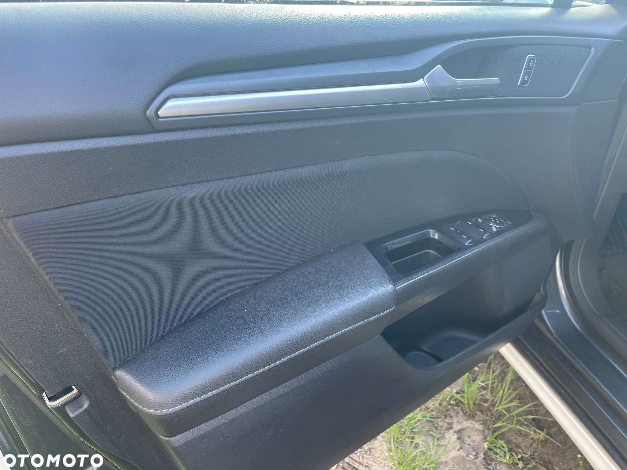 Ford Mondeo Turnier 2.0 TDCi Start-Stopp PowerShift-Aut Titanium - 11