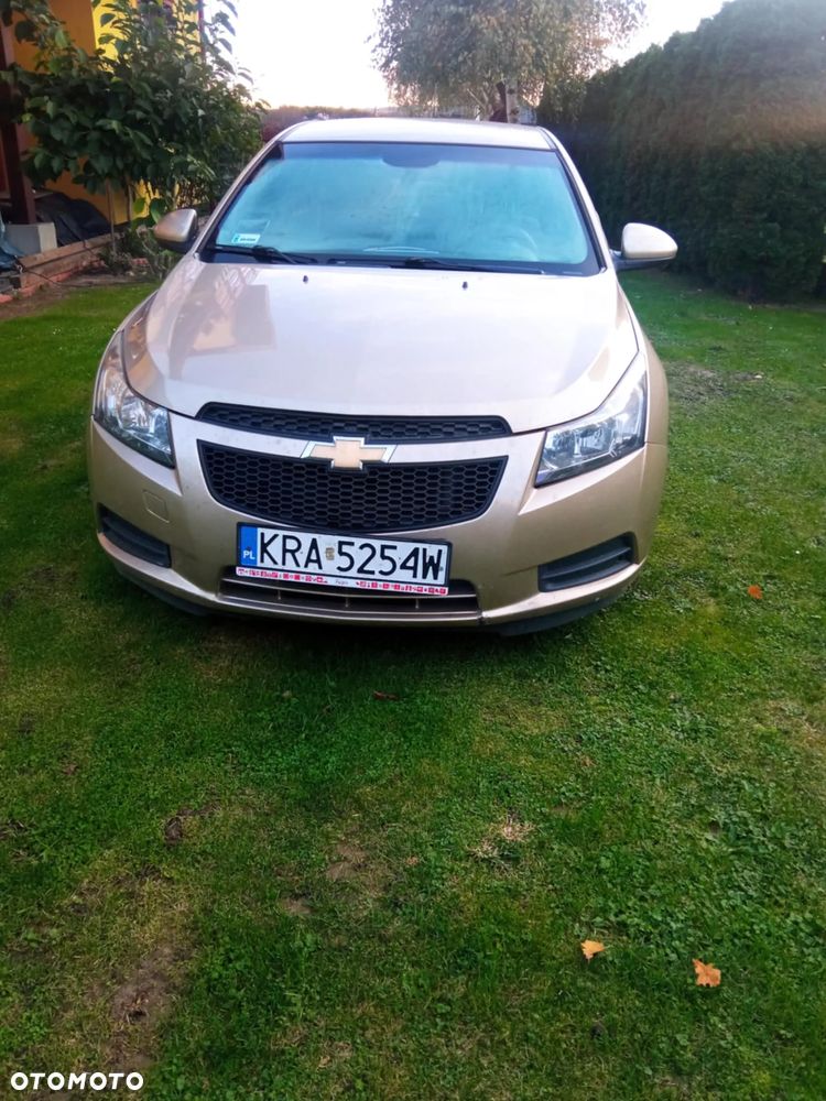 Chevrolet Cruze - 11