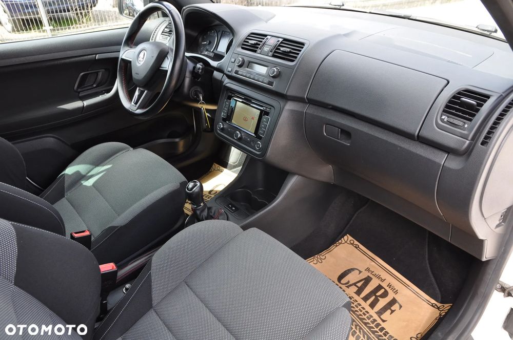 Skoda Fabia 1.2 TSI Monte Carlo - 11