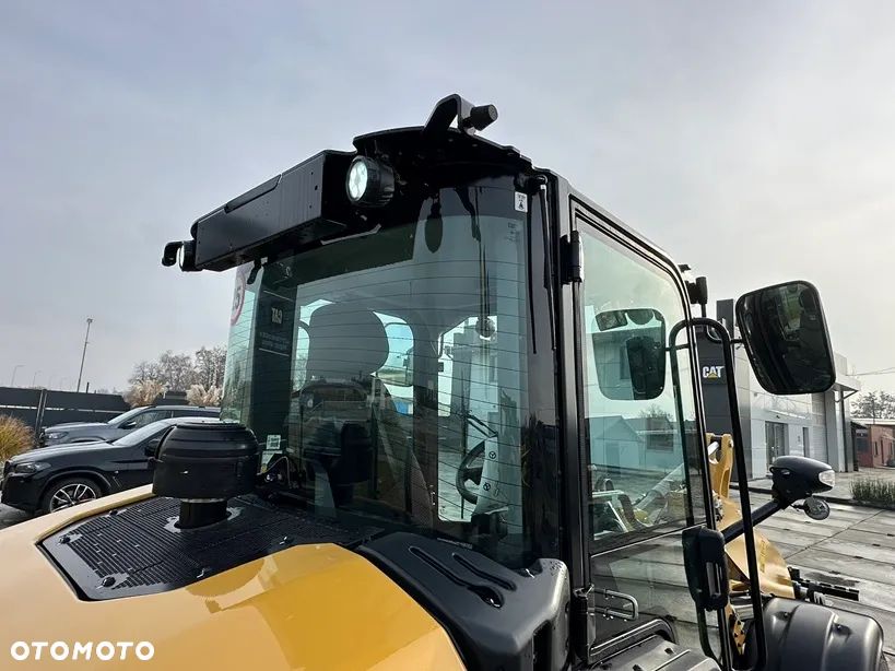 Caterpillar 906 - 23