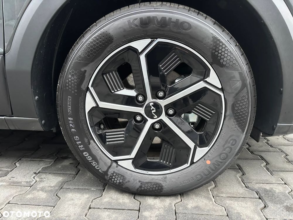 Kia Niro 1.6 GDI Hybrid M - 9