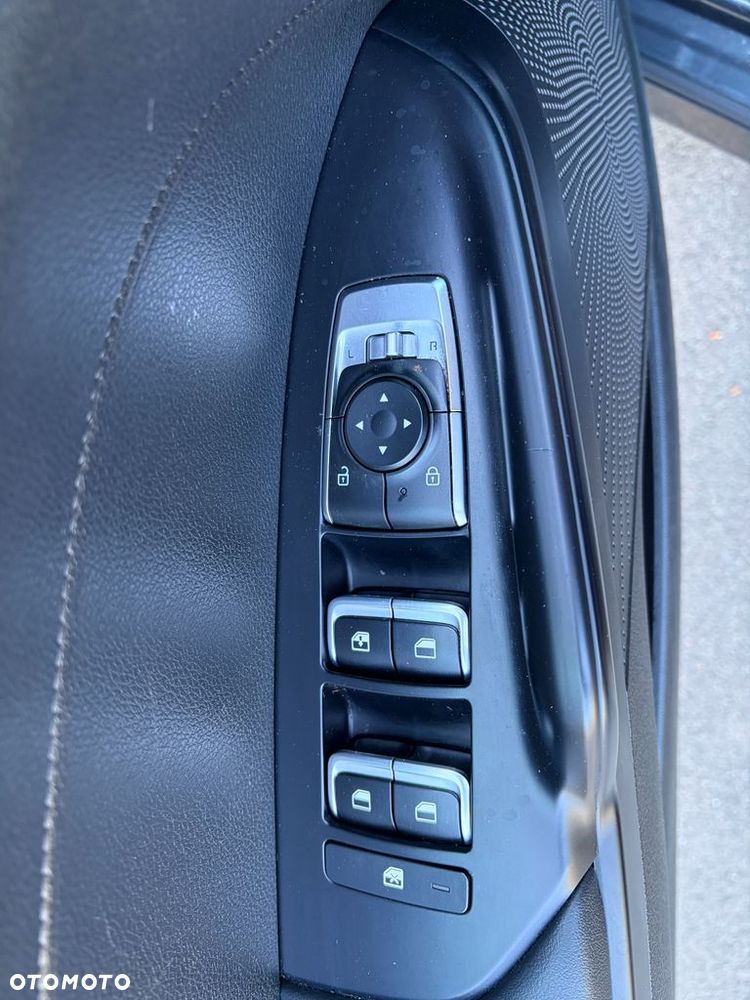 Kia K5 - 17