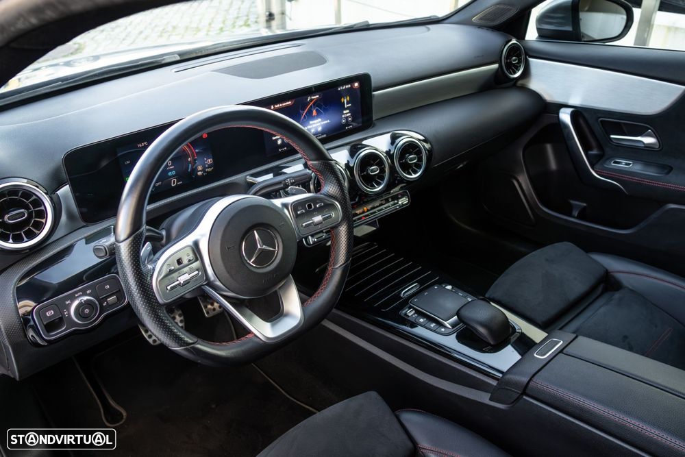 Mercedes-Benz A 250 e AMG Line - 25