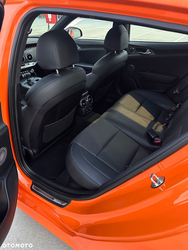 Kia Stinger 3.3 T-GDI V6 GT AWD - 25