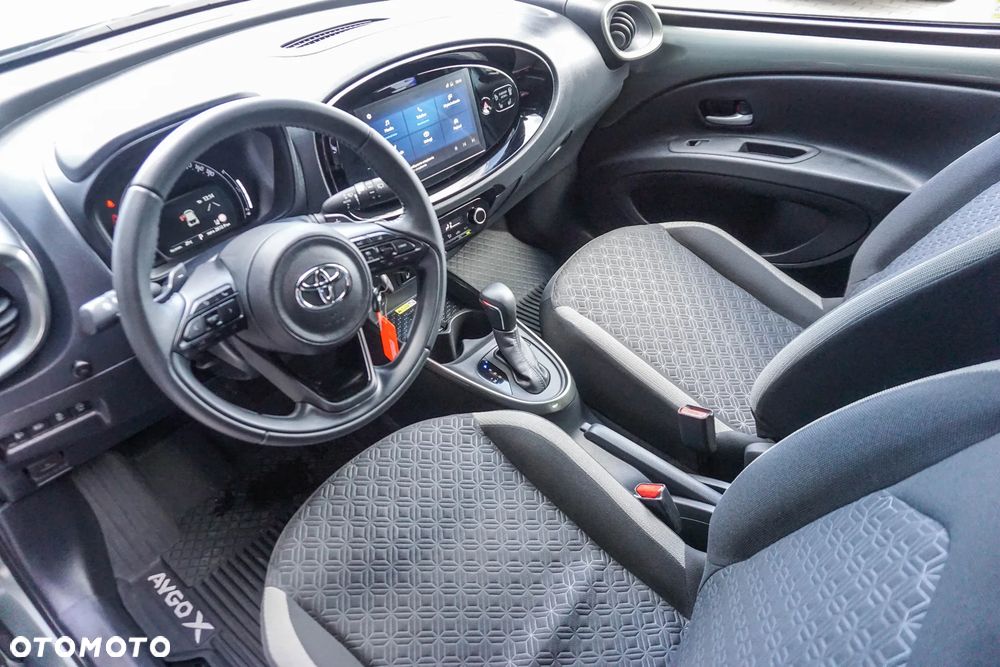 Toyota Aygo X 1.0 VVT-i Executive CVT - 26