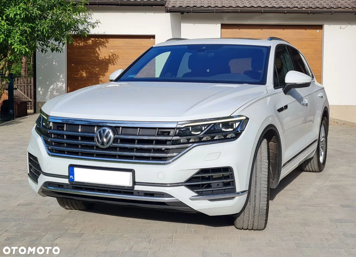 Volkswagen Touareg - 2
