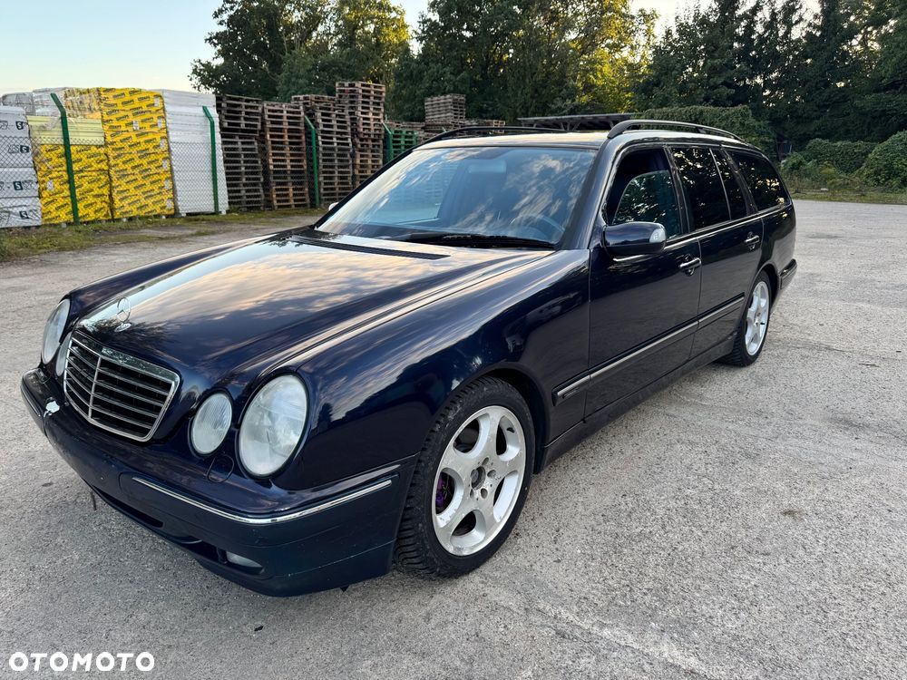 Mercedes-Benz Klasa E - 1