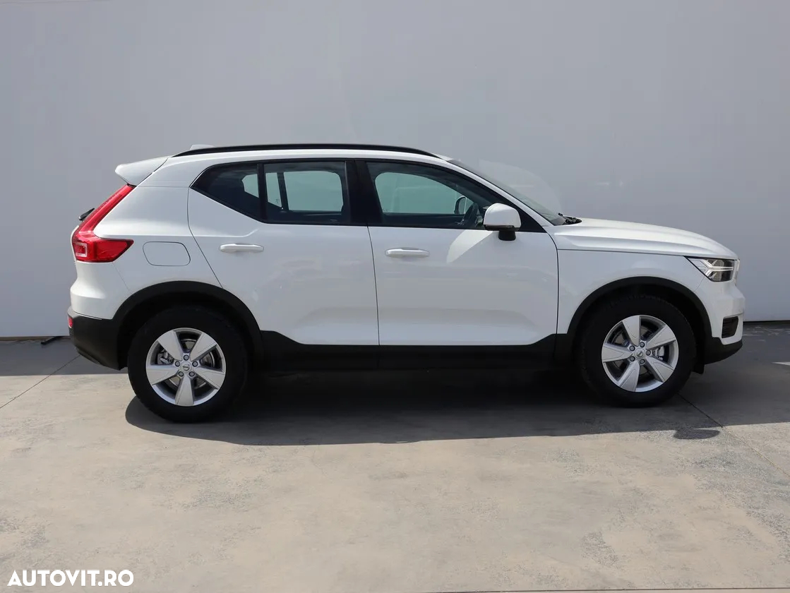 Volvo XC 40 T3 AT8 Momentum - 7
