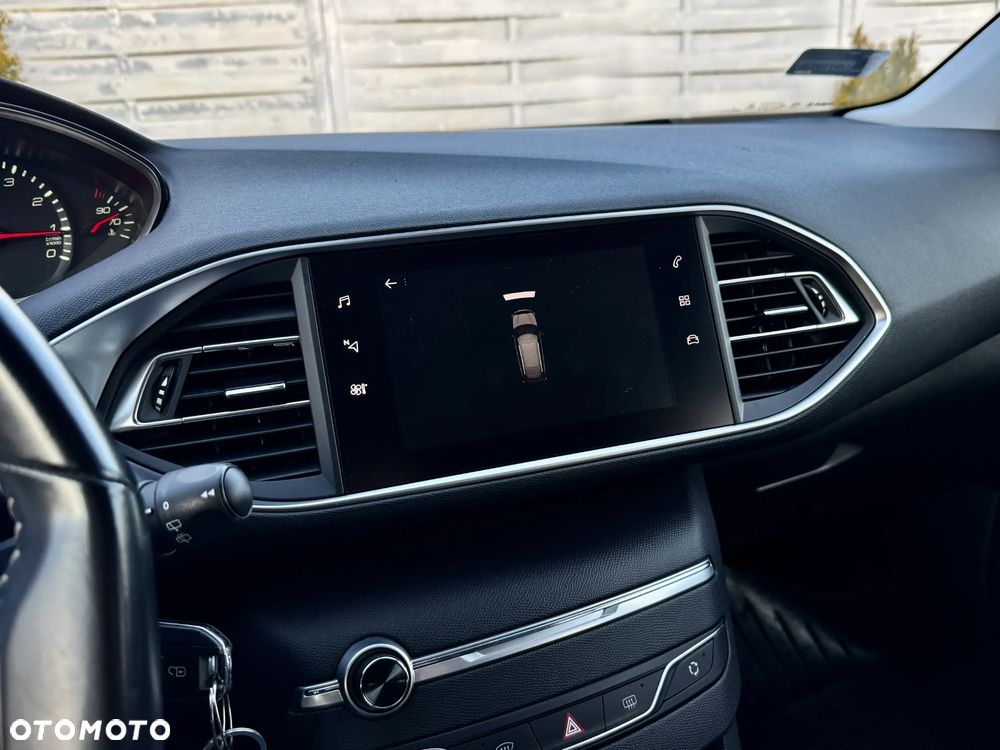 Peugeot 308 1.2 PureTech GPF Active S&S - 16