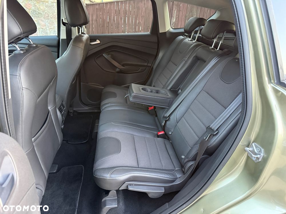 Ford Kuga 1.6 EcoBoost 2x4 Titanium - 29