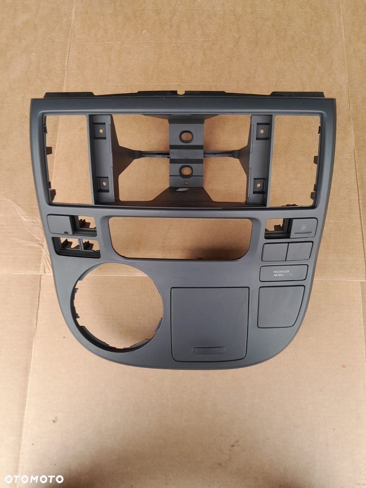 Vw T5 lift ramka konsoli - 2