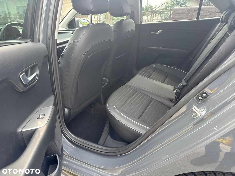 Kia Rio 1.0 T-GDI 120 GT Line - 9