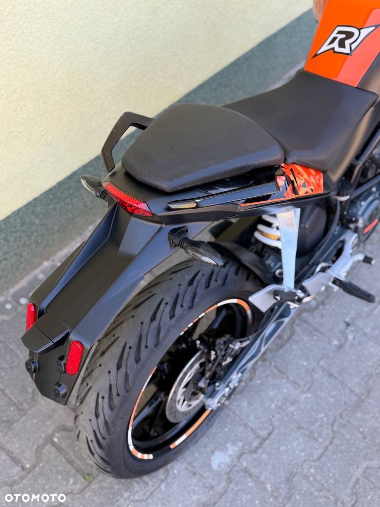 KTM Duke 125 - 12